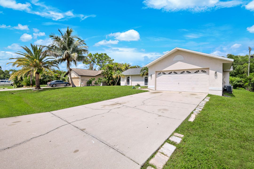 18428 Fuchsia Rd, Fort Myers, FL 33967