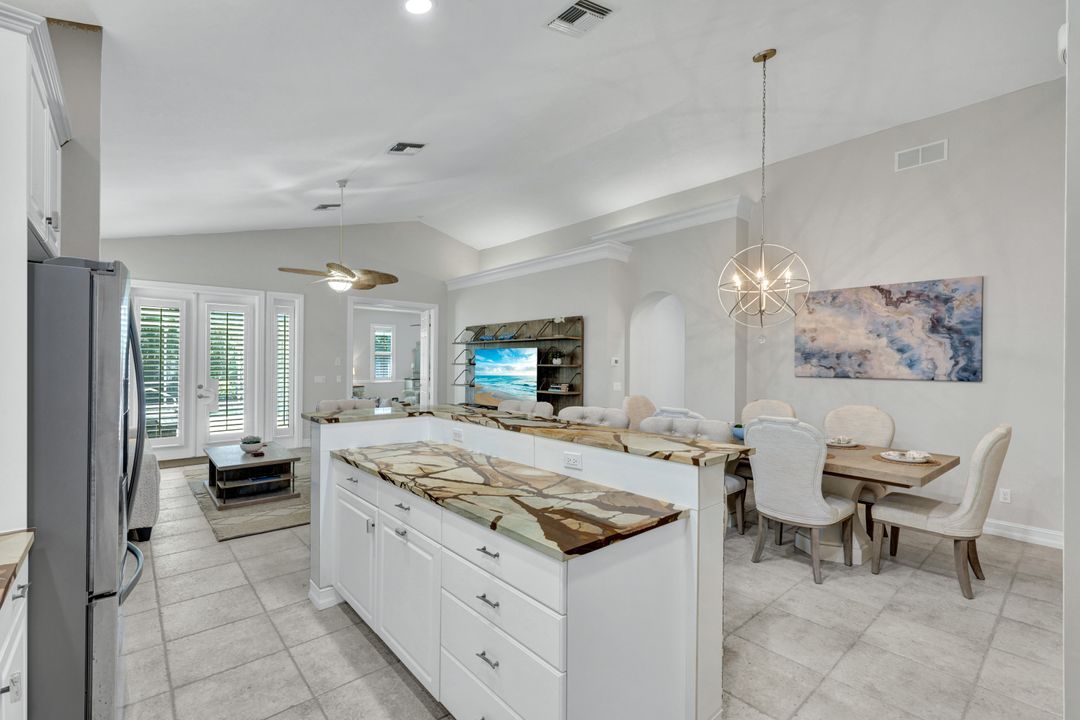 636 102nd Ave N, Naples, FL 34108, Naples, FL 34108