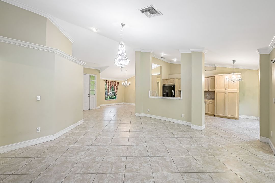111 2nd St SE, Naples, FL 34117