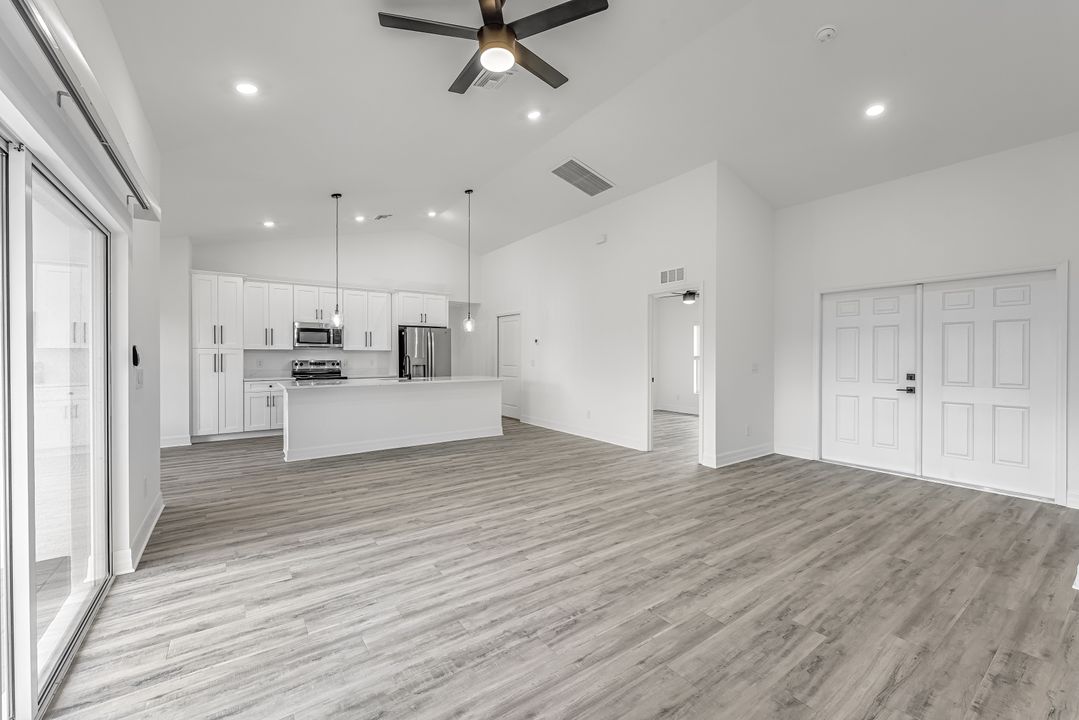 2117 NW 10th Terrace, Cape Coral, FL 33993