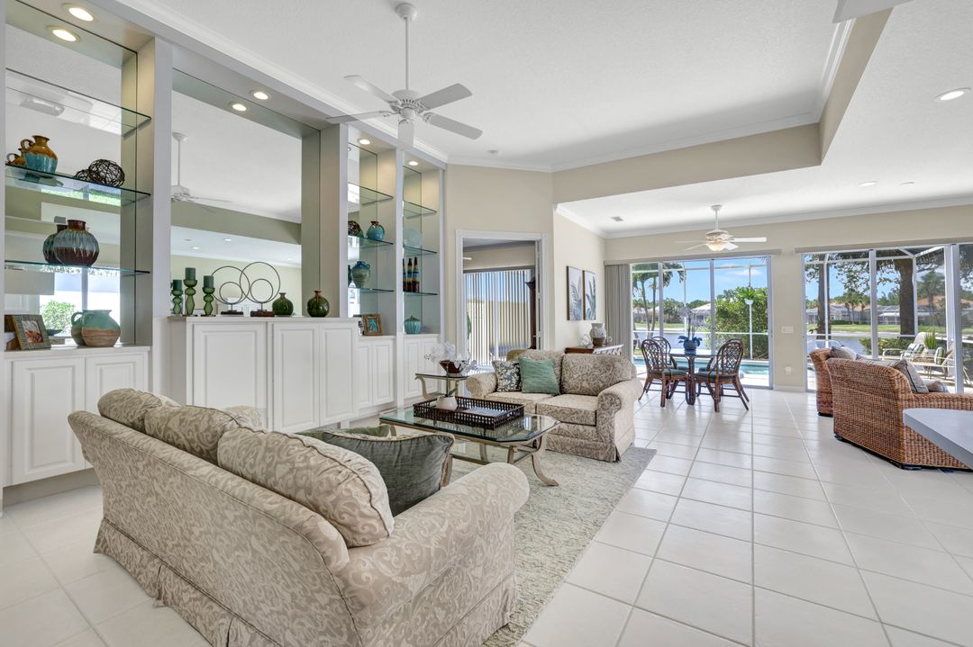 3713 Whidbey Way, Naples, FL 34119