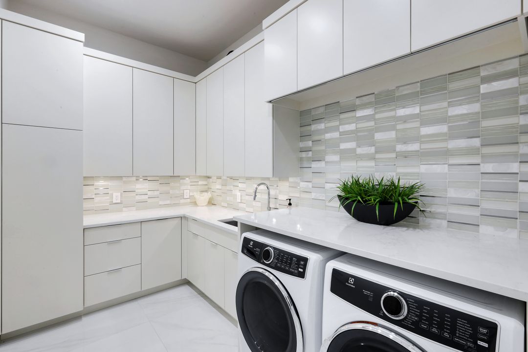 1631 Collingswood Ct, Marco Island, FL 34145