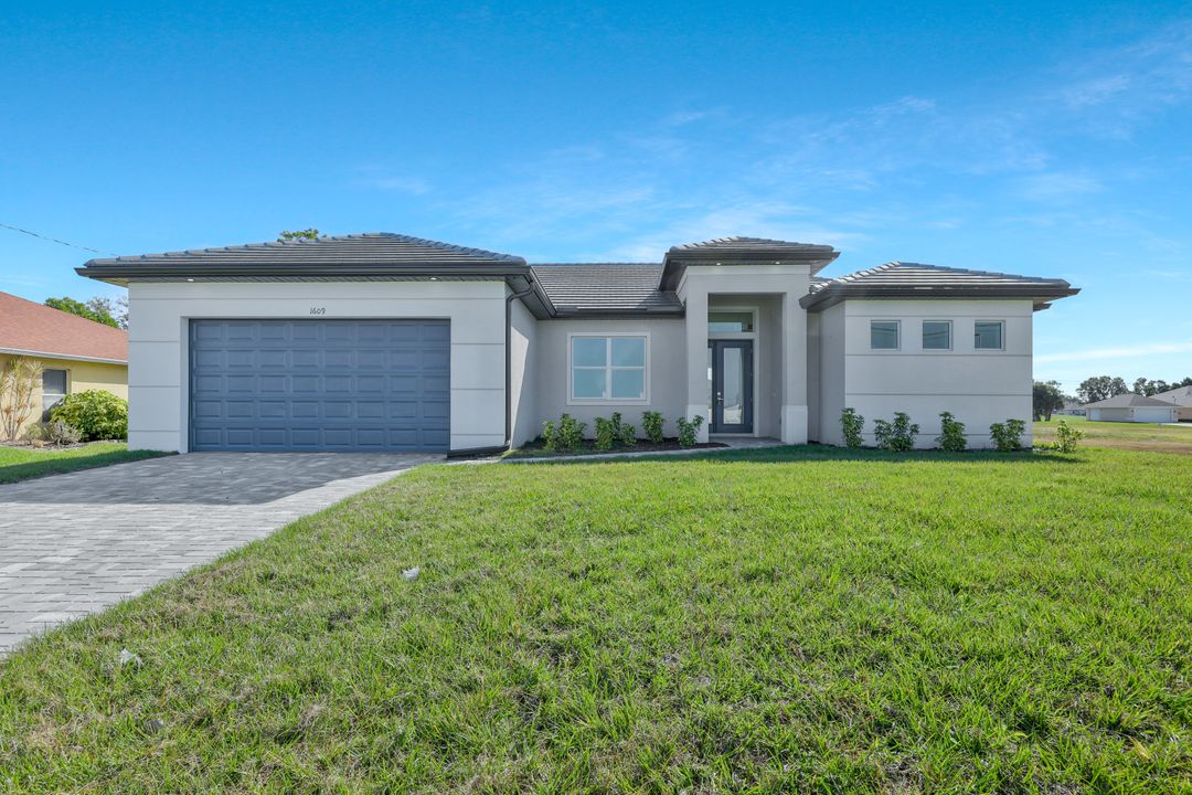 1609 NW 31st Pl, Cape Coral, FL 33993