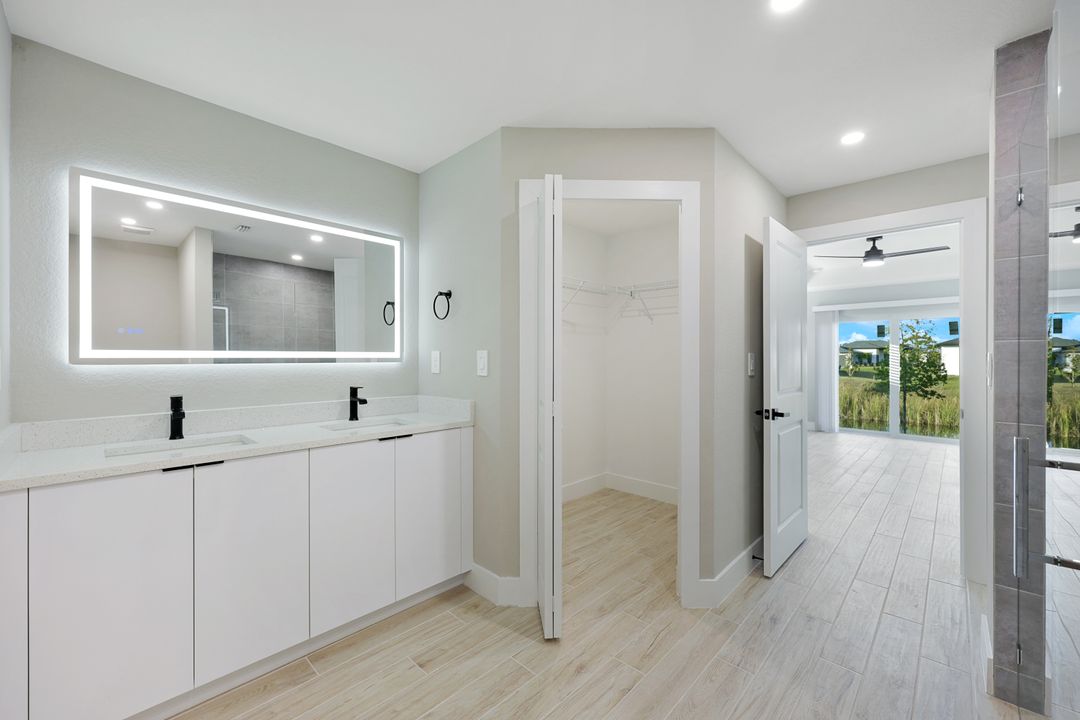 2013 NW 20th Terrace, Cape Coral, FL 33993