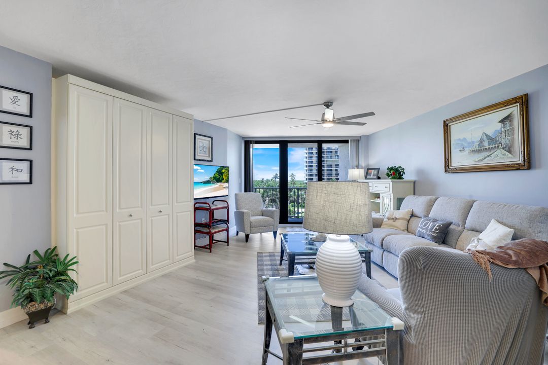 320 Seaview Ct #308, Marco Island, FL 34145