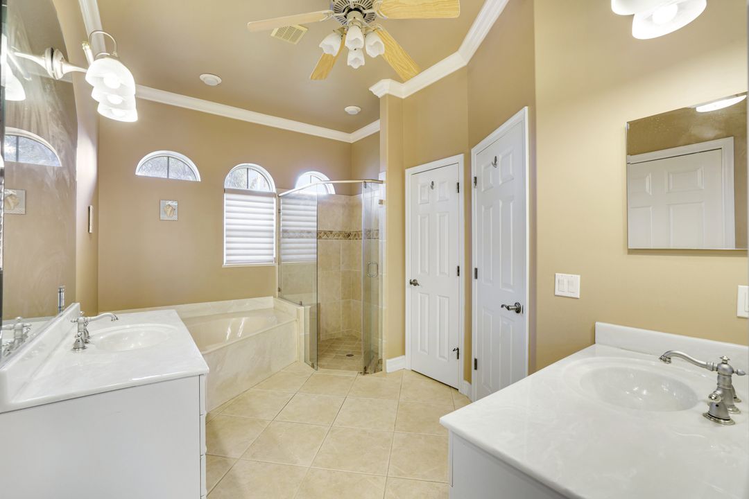 1557 Kingston Ct, Marco Island, FL 34145
