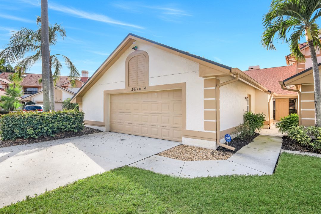 20110 Golden Panther Dr #4, Estero, FL 33928