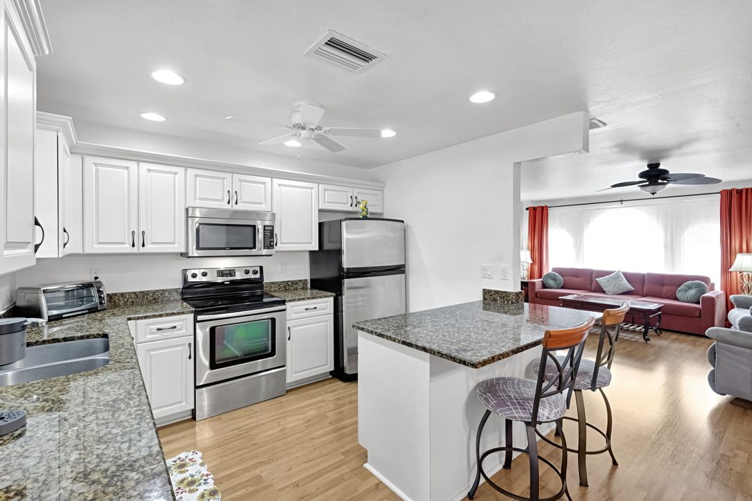 231 Trafalgar Pkwy, Cape Coral, FL 33991