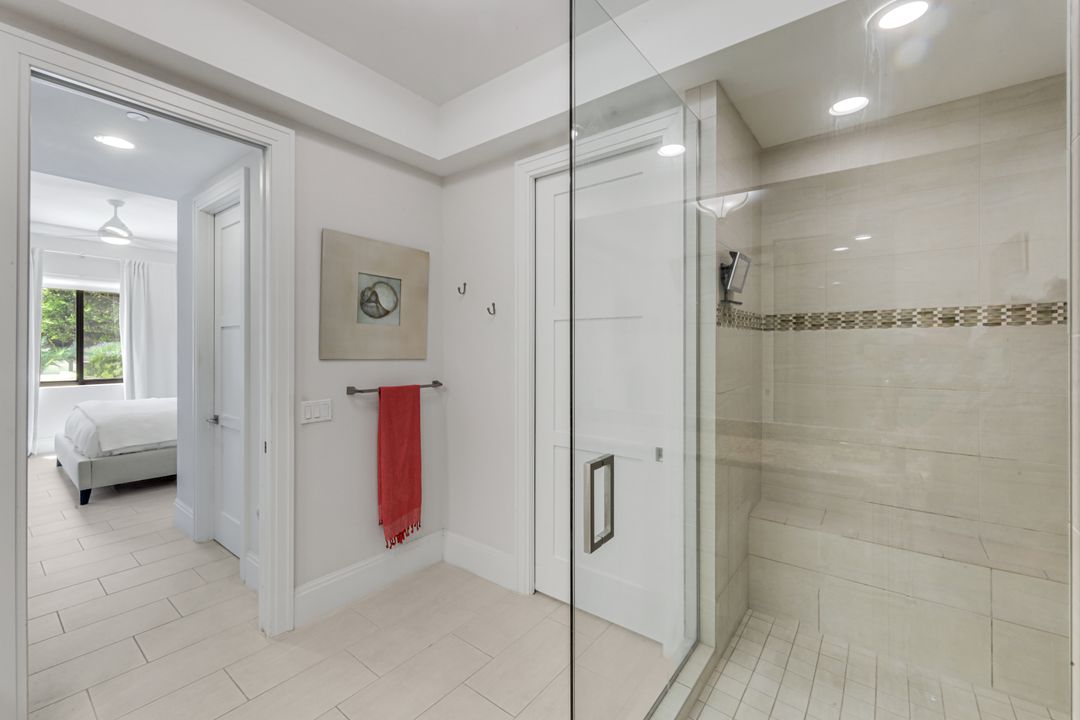 1030 3rd Ave S #216, Naples, FL 34102