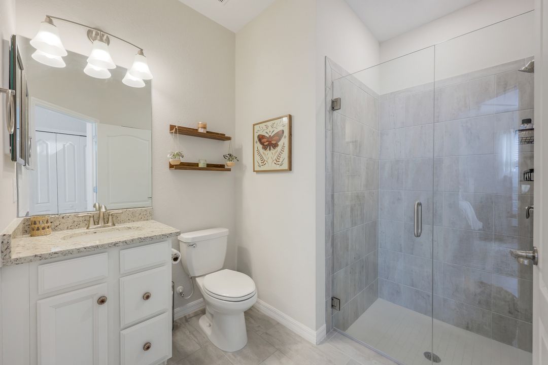 17476 Ashcomb Wy, Estero, FL 33928