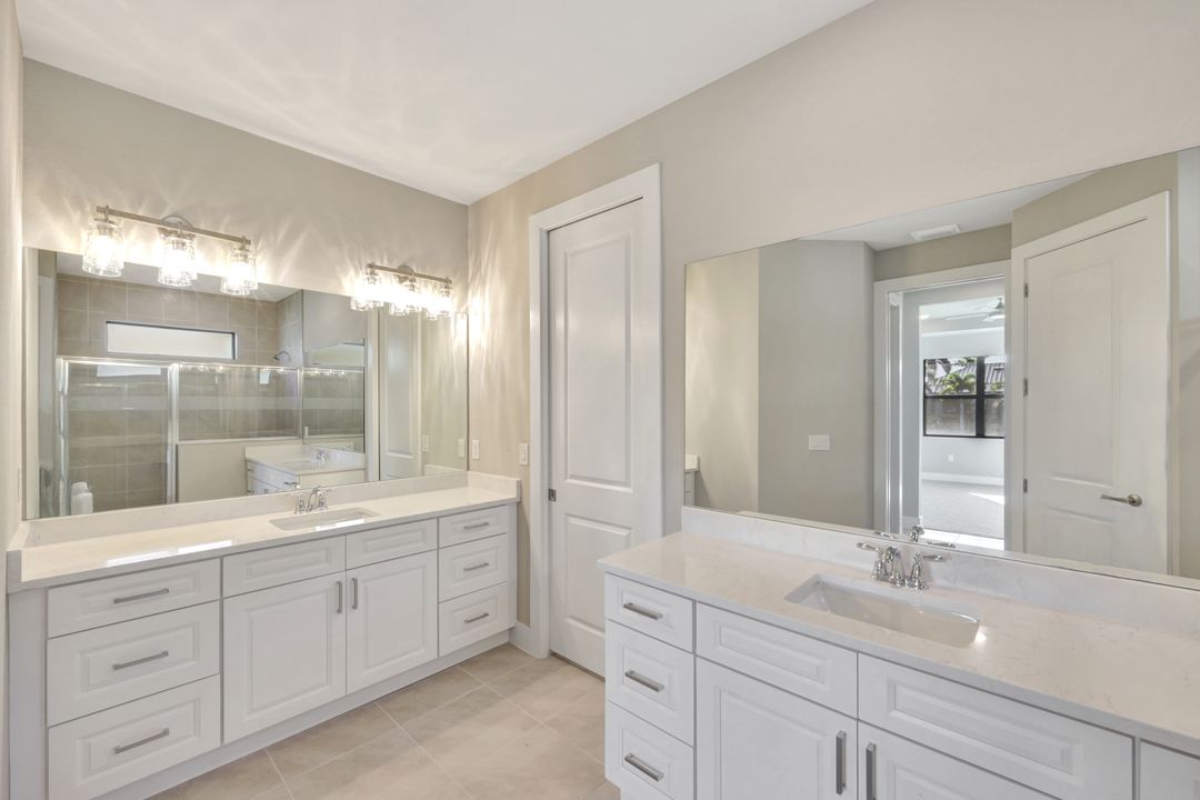 2721 SW 11th Ave, Cape Coral, FL 33914