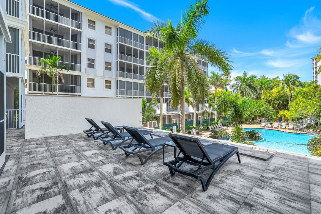 460 Launch Cir #202, Naples, FL 34108
