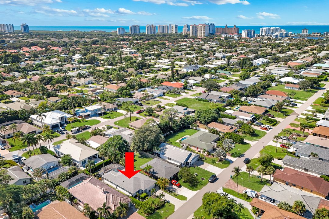 768 96th Ave N, Naples, FL 34108