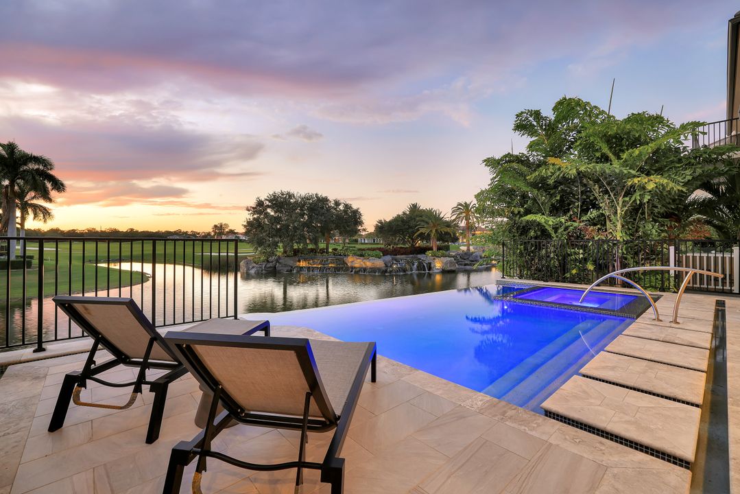 16647 Isola Bella Ln, Naples, FL 34110