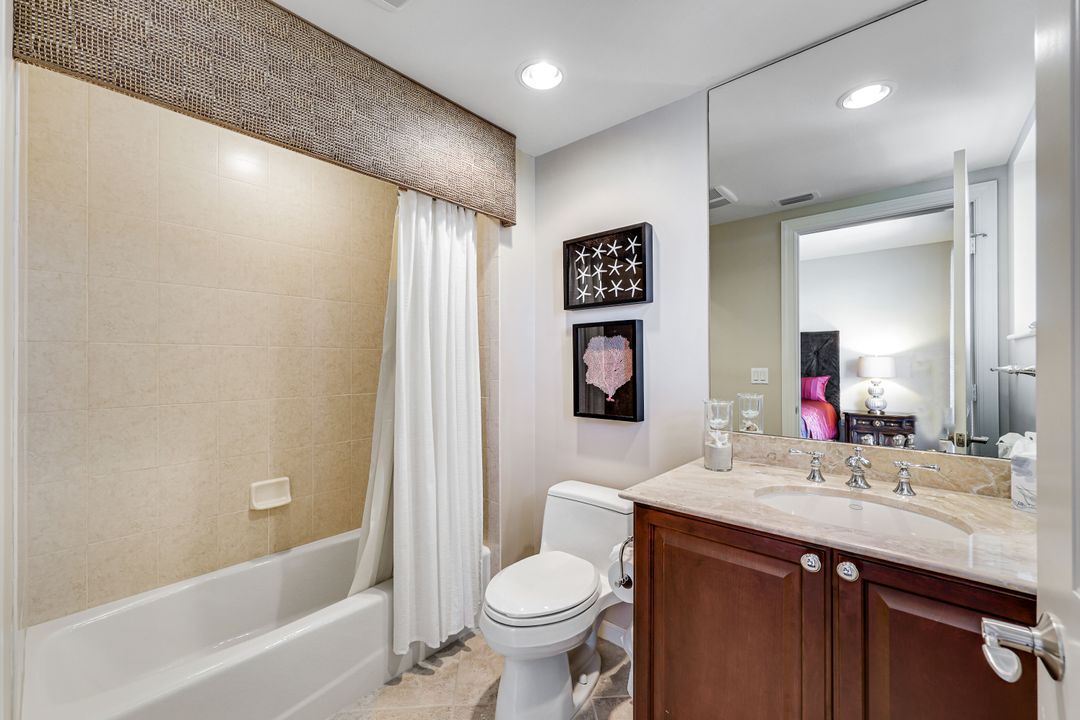 1050 Borghese Ln #605, Naples, FL 34114