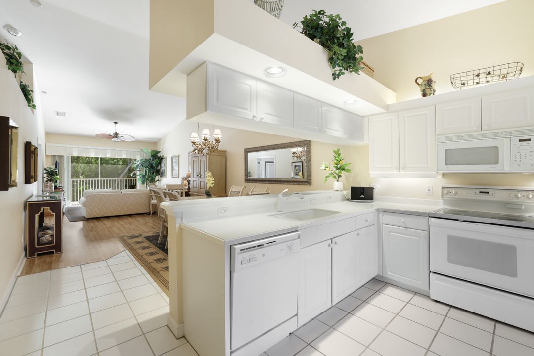 1650 Windy Pines Dr #2, Naples, FL 34112