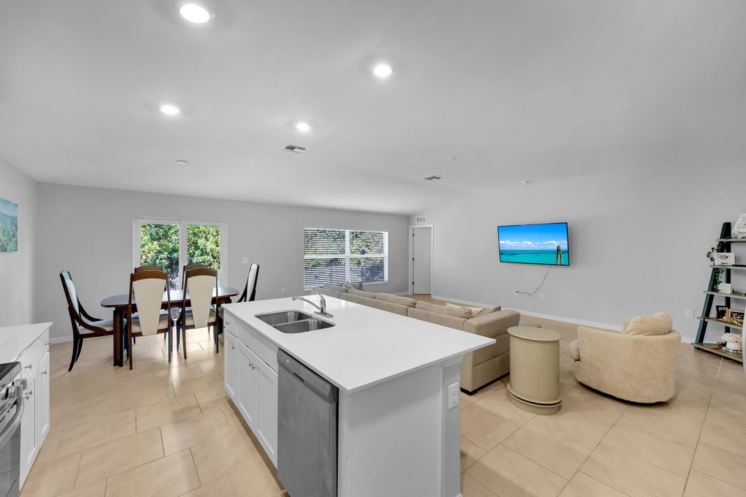 365 Partridge St, Lehigh Acres, FL 33974