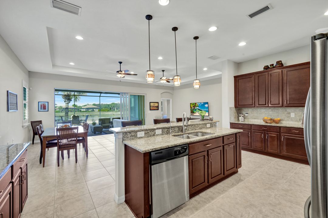 11502 Giulia Dr, Fort Myers, FL 33913