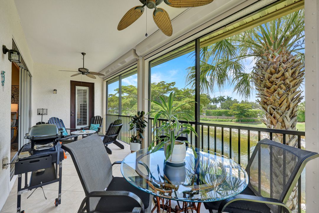 8723 Coastline Ct #202, Naples, FL 34120