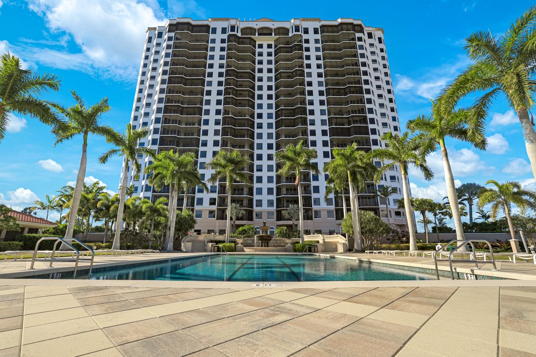 1060 Borghese Ln #1402, Naples, FL 34114