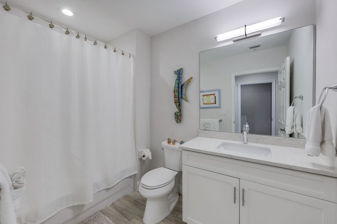 460 Launch Cir #503, Naples, FL 34108