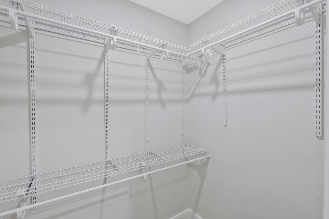 2806 22nd St SW, Lehigh Acres, FL 33976