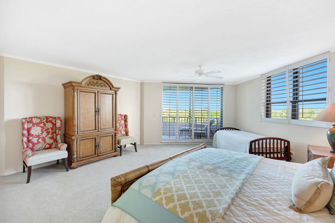 6001 Pelican Bay Blvd #202, Naples, FL 34108