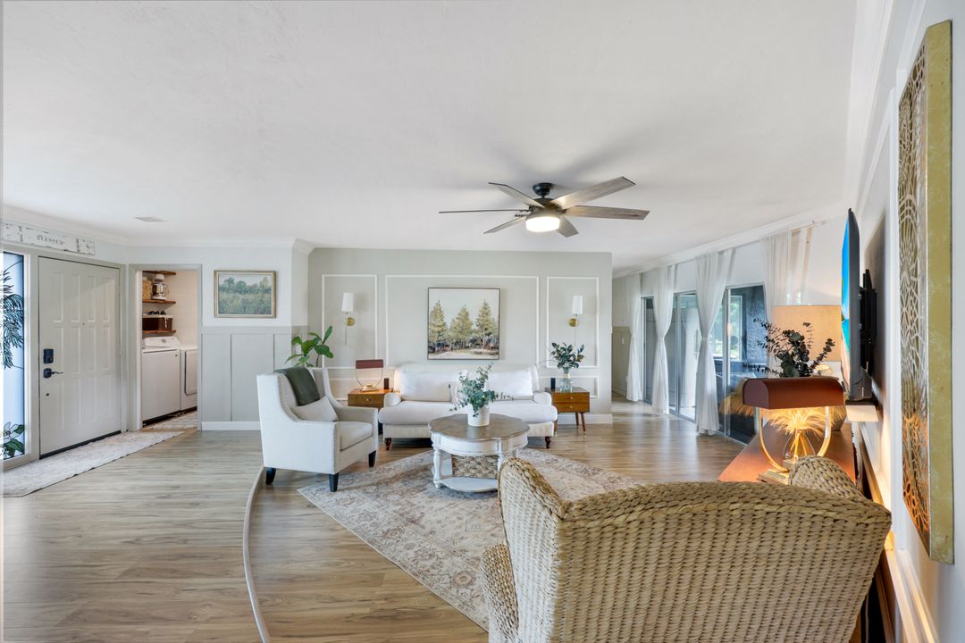 391 Torrey Pines Point, Naples, FL 34113
