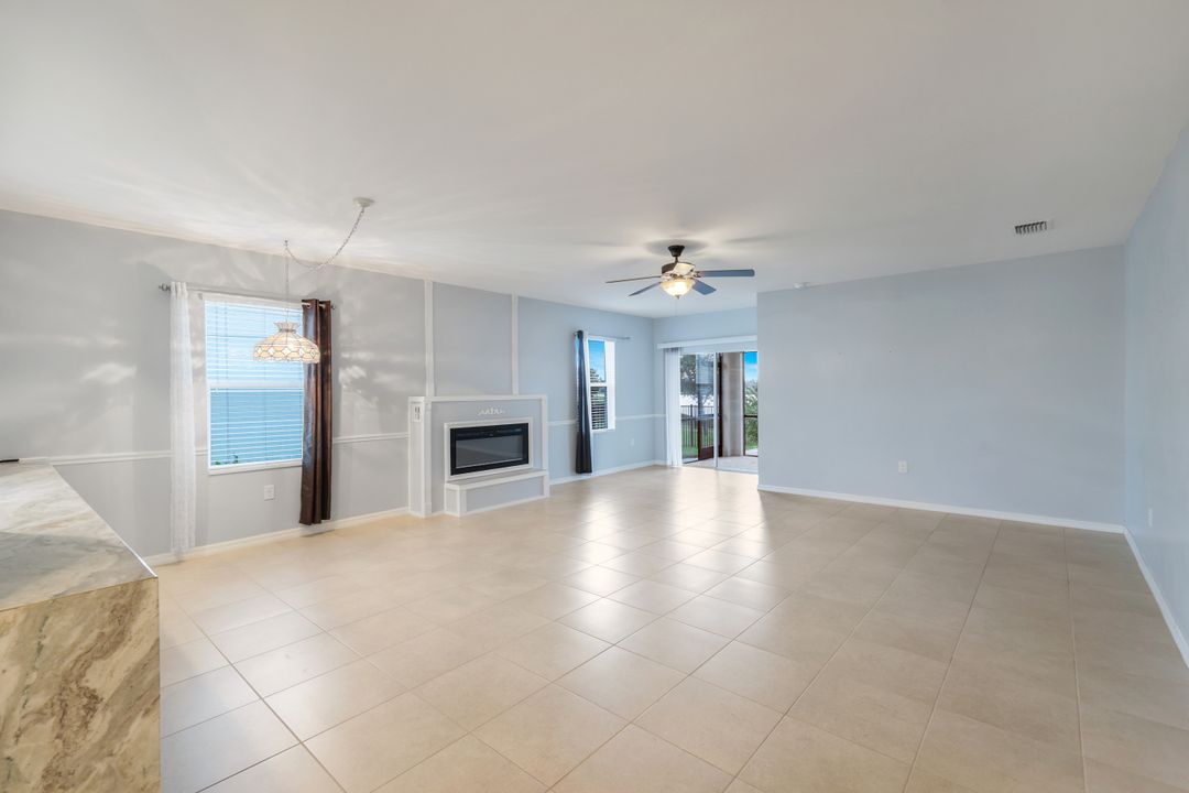 3440 Cancun Ct, Cape Coral, FL 33909