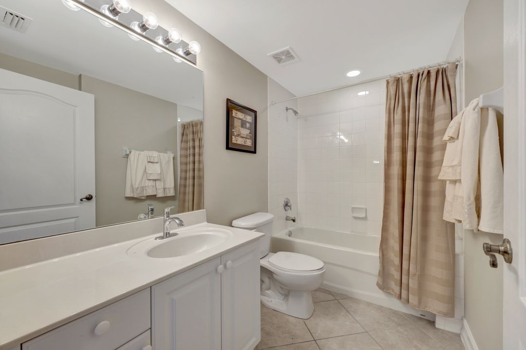 7818 Great Heron Way #104, Naples, FL 34104