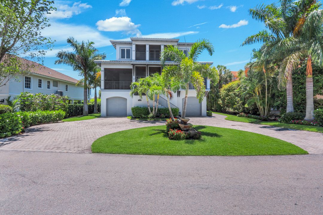 834 Hideaway Cir W, Marco Island, FL 34145