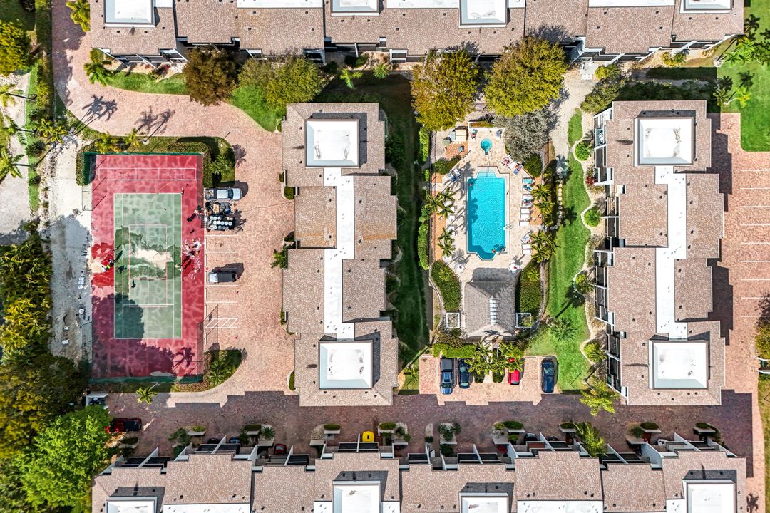 1100 Swallow Ave, Marco Island, FL 34145