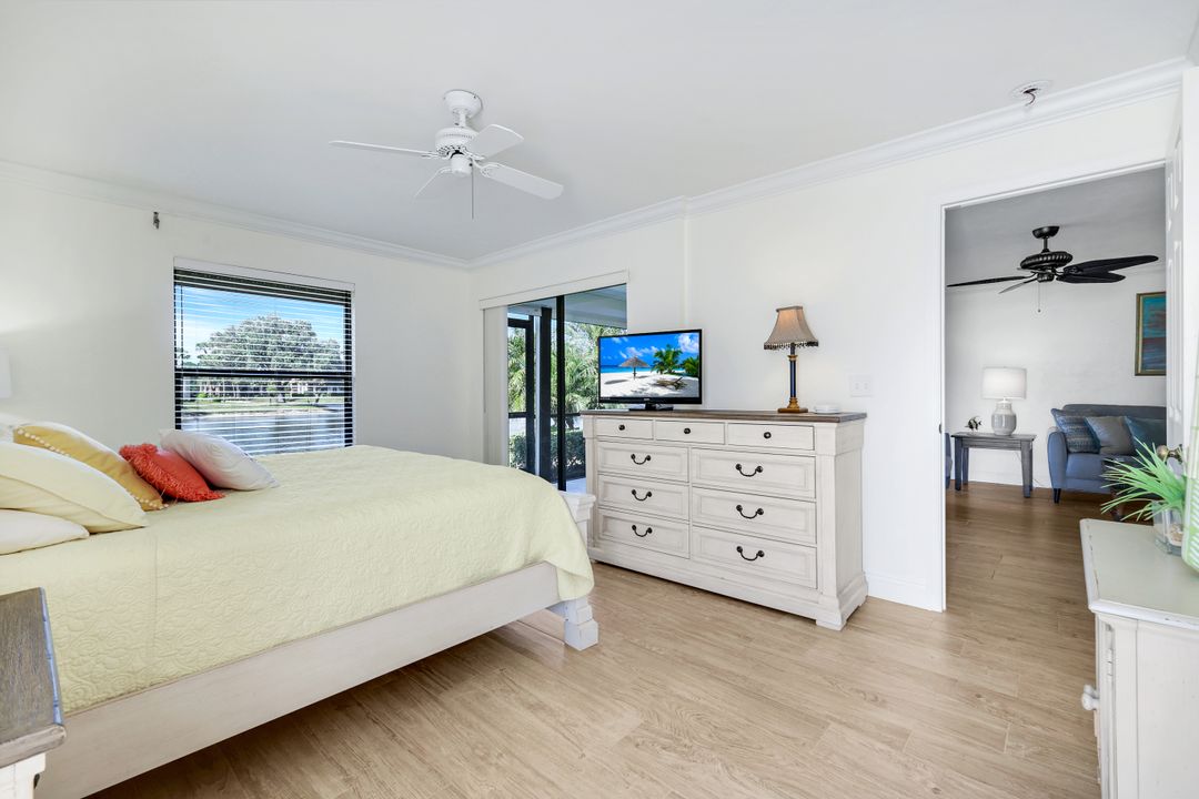 529 Lake Louise Cir #101, Naples, FL 34110