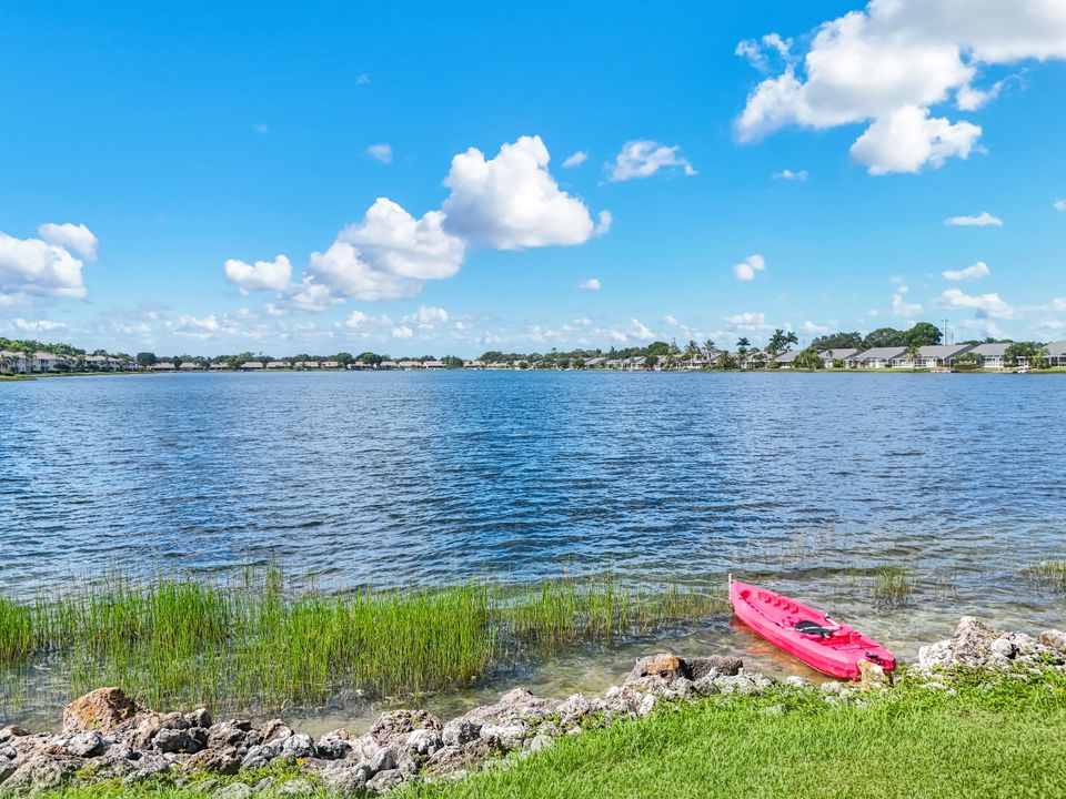 2390 Piccadilly Circus #202, Naples, FL 34112