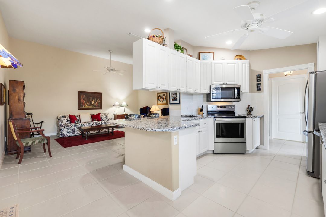 3333 Cayman Ln, Naples, FL 34119