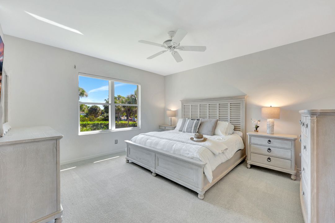 160 Waterside Cir #202, Marco Island, FL 34145