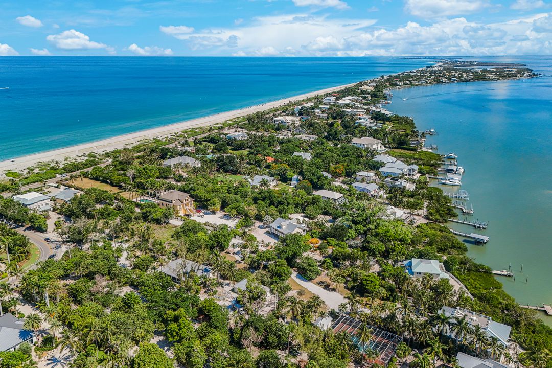 16211 Captiva Dr, Captiva, FL 33924