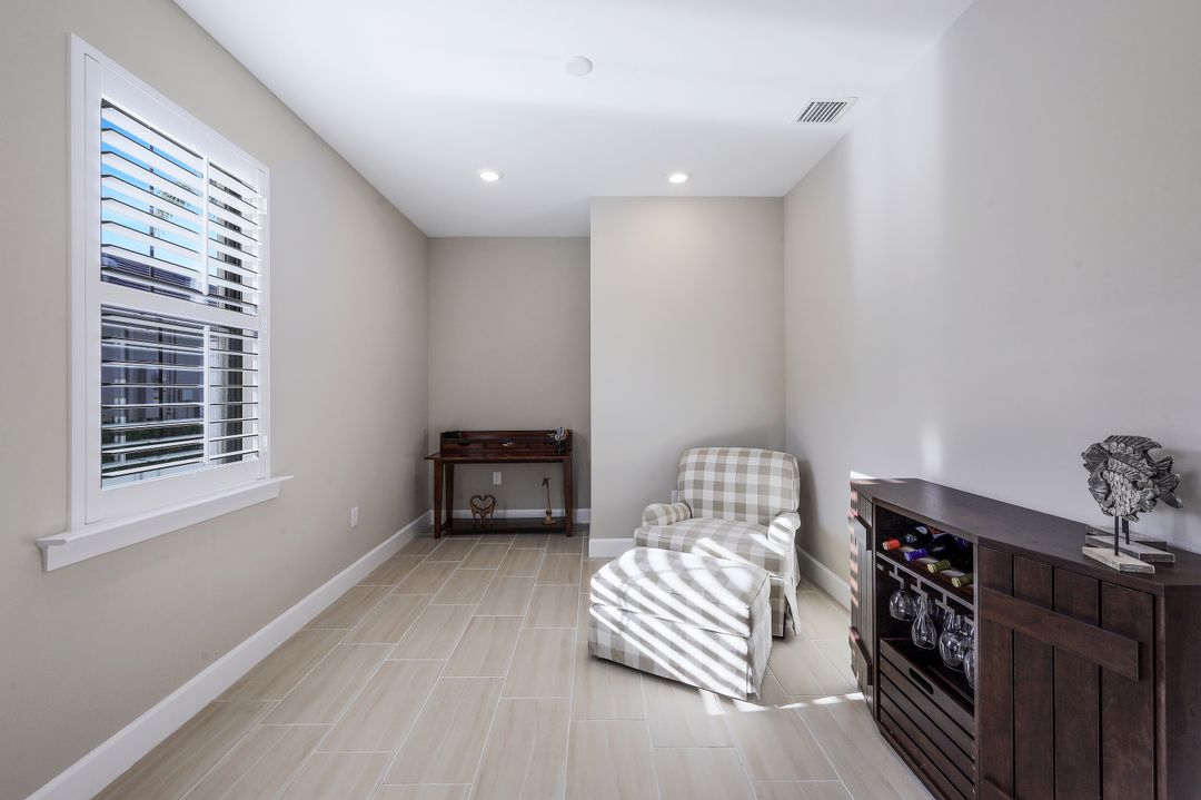 7790 Jacaranda Ln, Naples, FL 34114