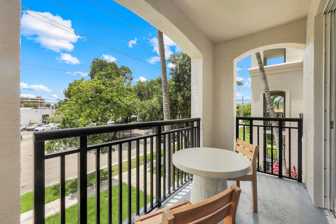 6620 SW 57th Ave #C202, South Miami, FL 33143