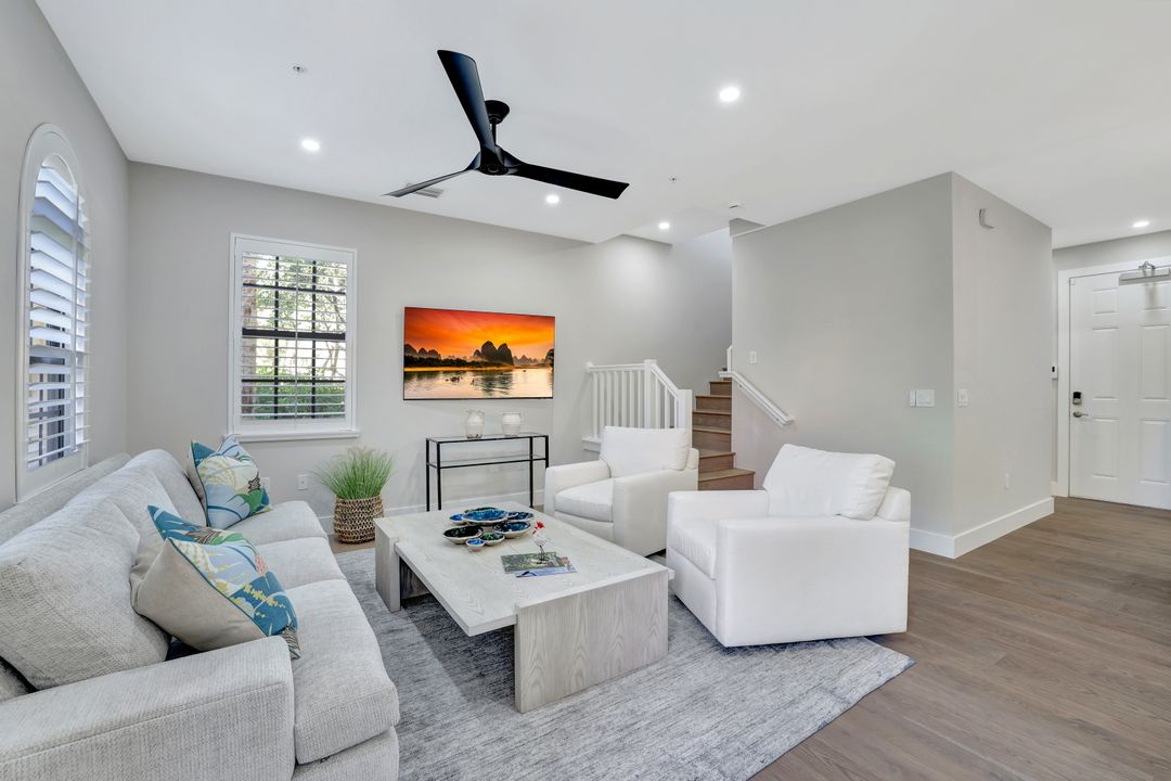 9037 Alturas St #3705, Naples, FL 34113