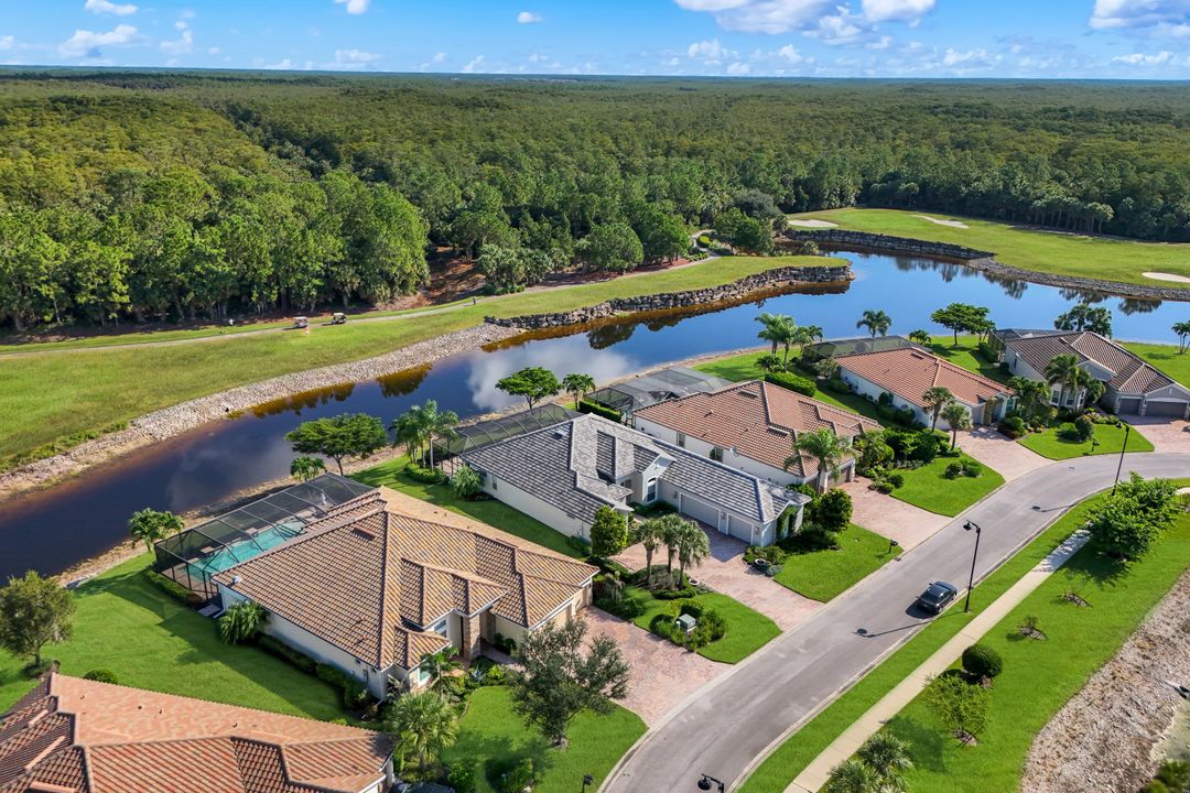 9238 Ores Cir, Naples, FL 34120