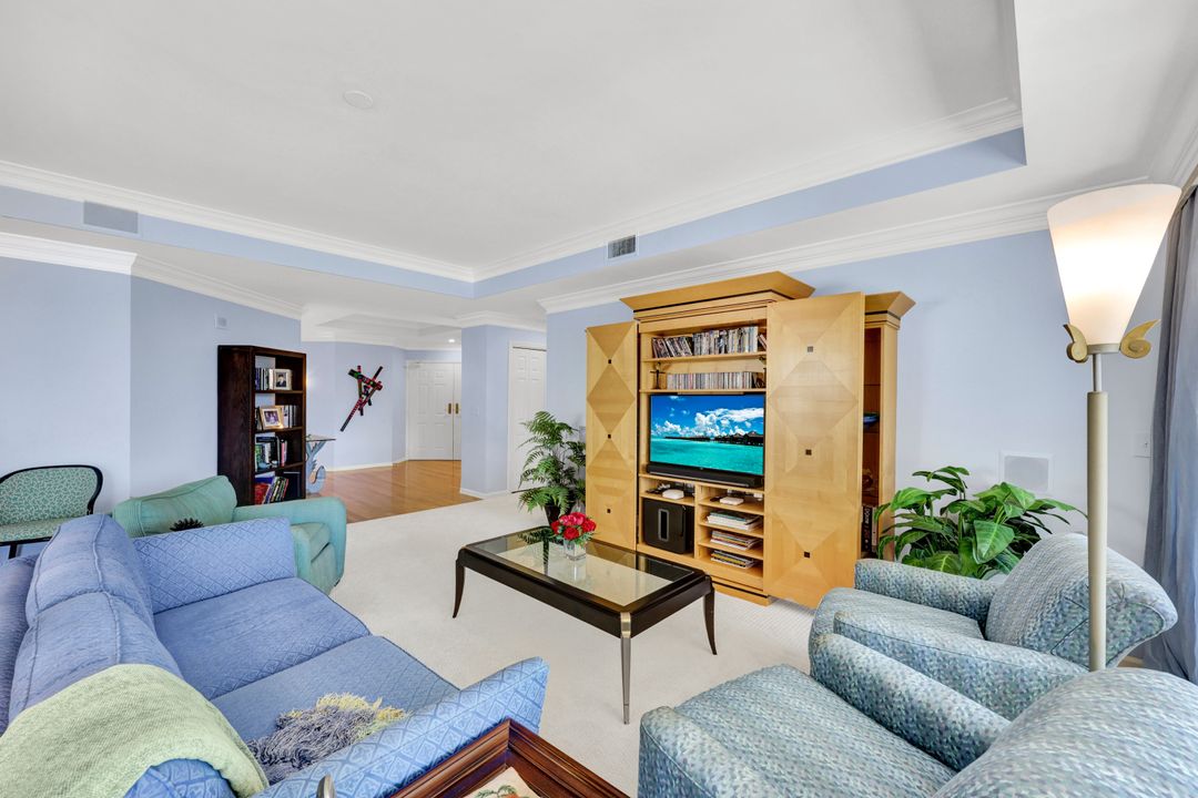 8430 Abbington Cir #C16, Naples, FL 34108