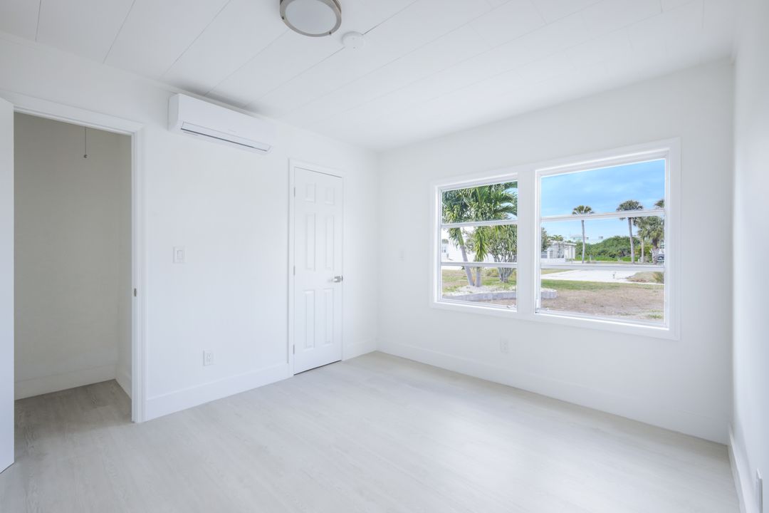 11340 Azalea Ln, Fort Myers Beach, FL 33931