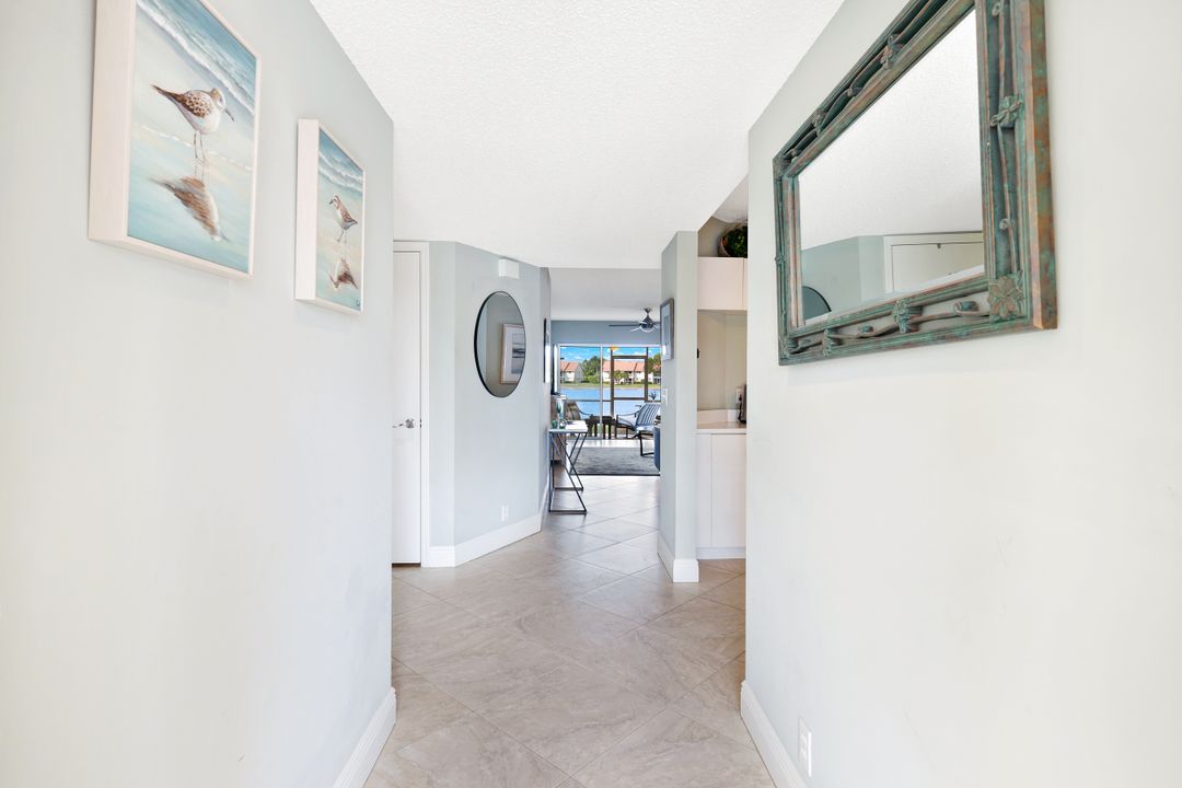 7818 Emerald Cir #103, Naples, FL 34109