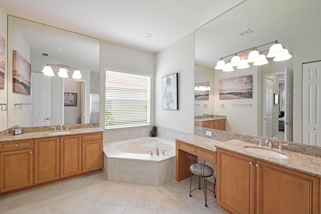 11292 Sparkleberry Dr, Fort Myers, FL 33913