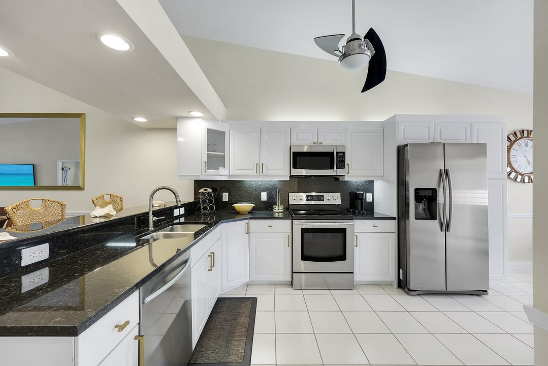6720 Beach Resort Dr #10, Naples, FL 34114