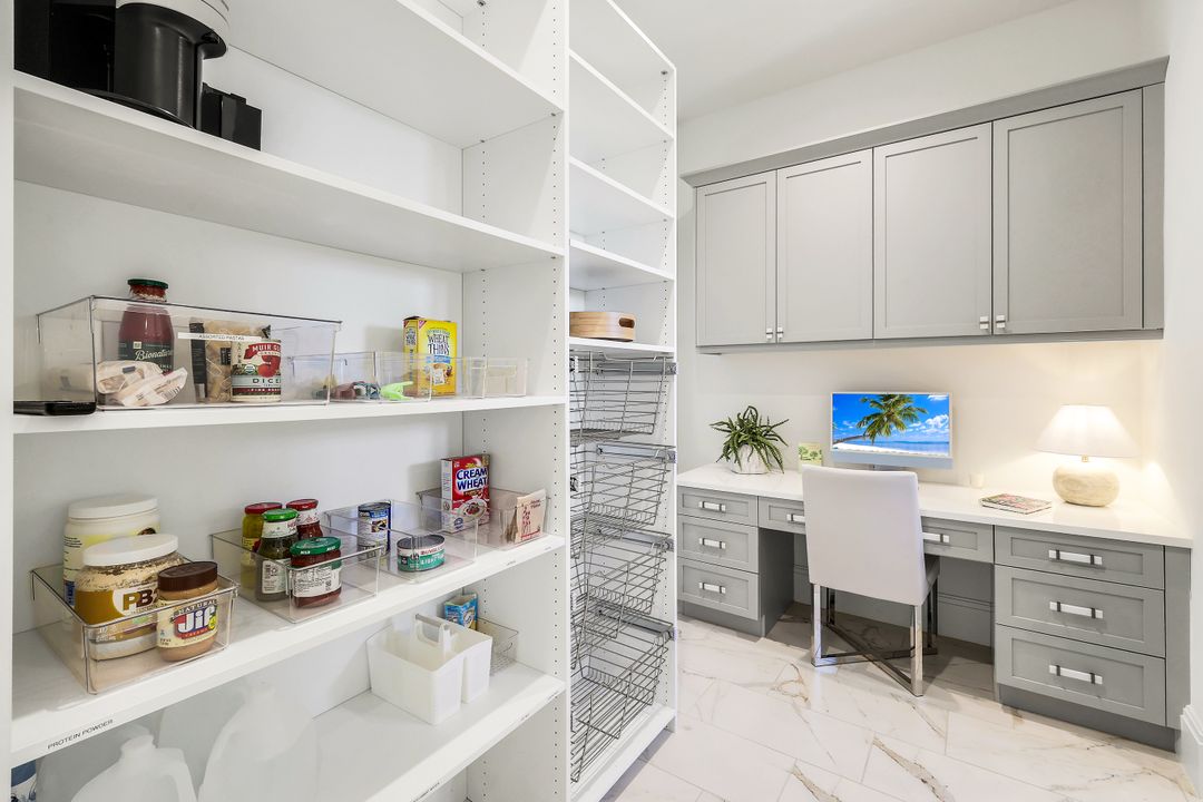 16320 Corsica Way #202, Naples, FL 34110