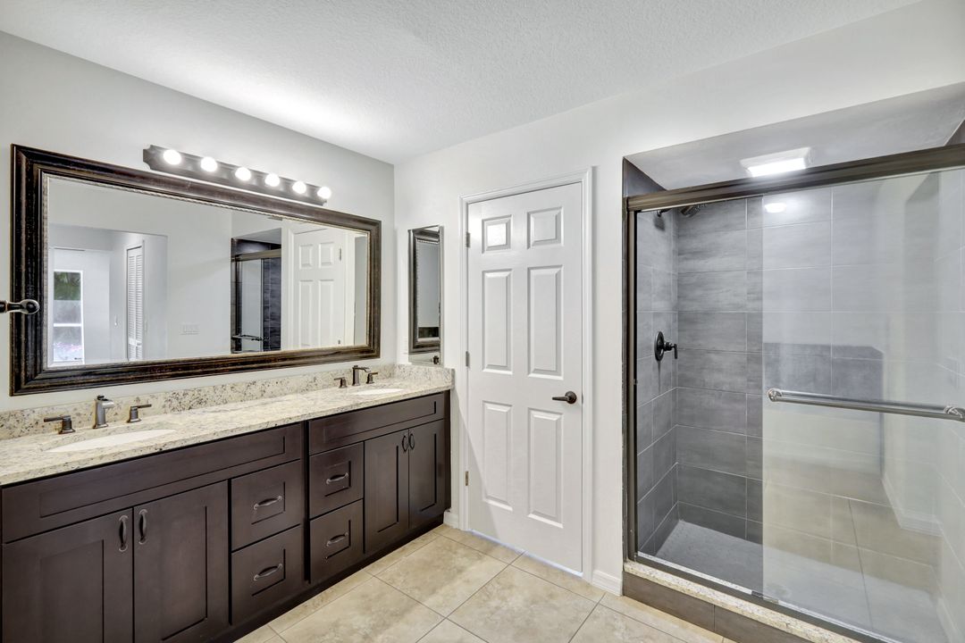 14801 Royal Oak Ct, Fort Myers, FL 33919