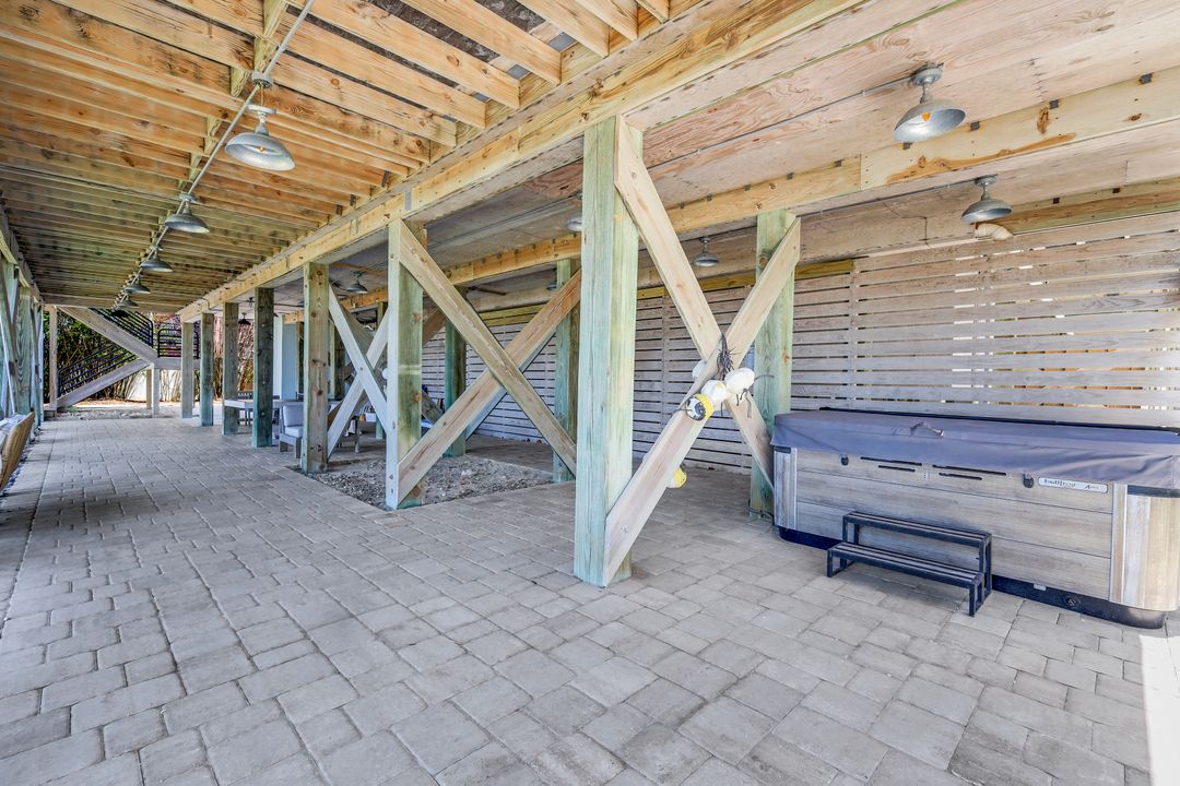 16500 Captiva Dr, Captiva, FL 33924
