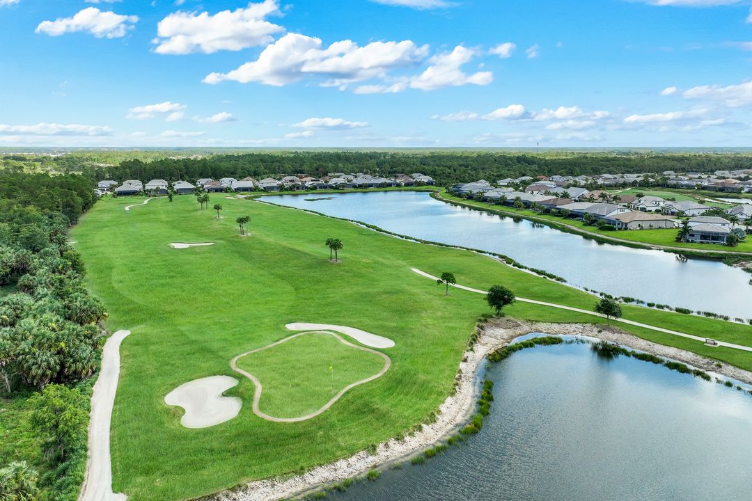 9577 Everglades Dr, Naples, FL 34120